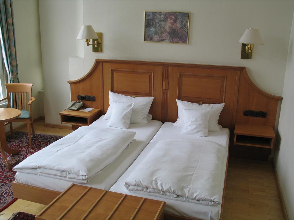 Hotel Roemischer Kaiser Τρίερ Εξωτερικό φωτογραφία