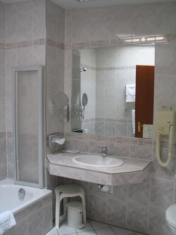 Hotel Roemischer Kaiser Τρίερ Εξωτερικό φωτογραφία