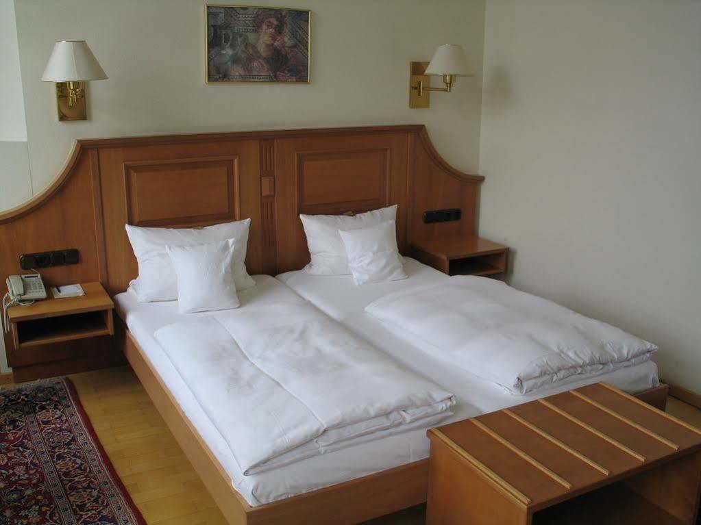 Hotel Roemischer Kaiser Τρίερ Εξωτερικό φωτογραφία